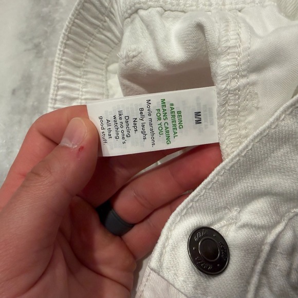 Aerie Daydreamer Pull On Shorts Womens Medium White Distressed Denim High Rise - Picture 6 of 6